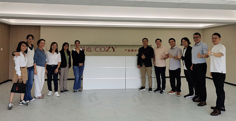 Philippine customers visit Xiangcheng factory