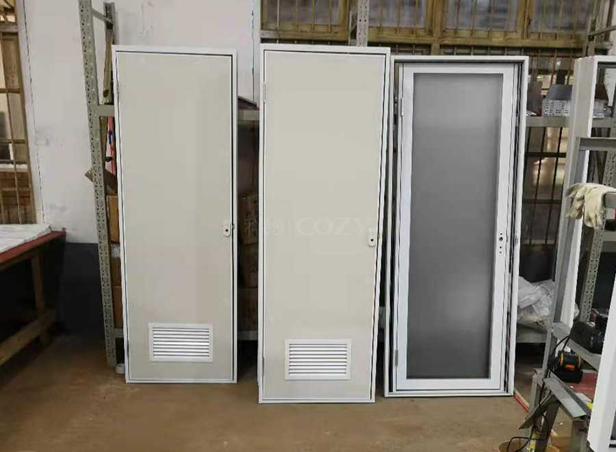 Cost-effective bathroom doors for houses interior toilet door best sale decorative standard size chinese factory